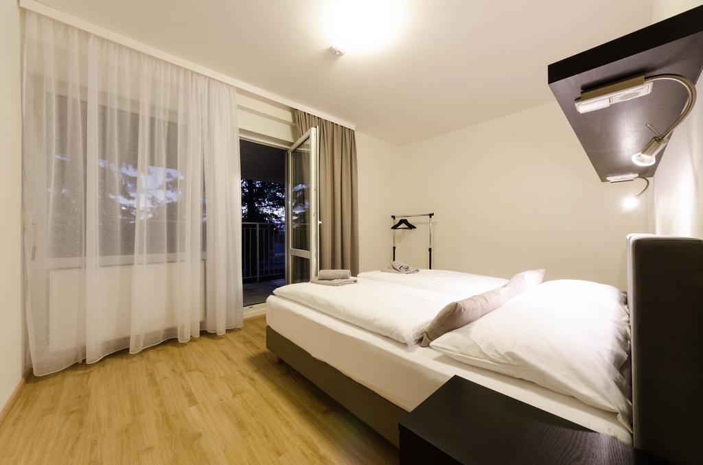 Pension Zlicin Prague Room photo